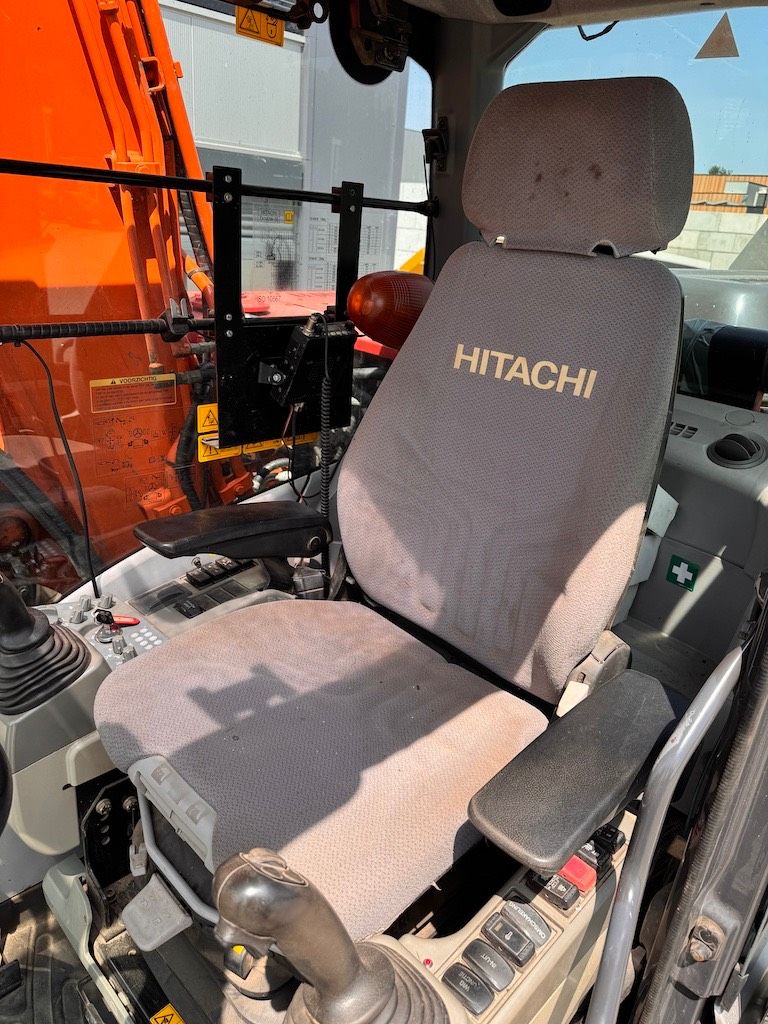 Hitachi 140W