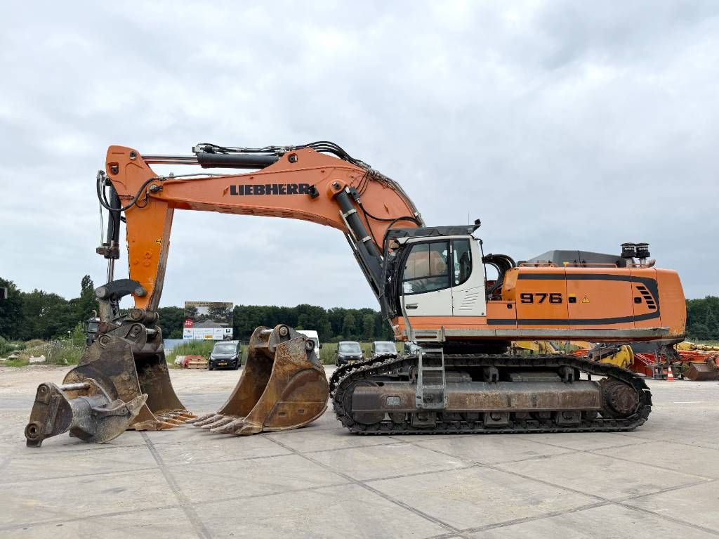 Liebherr R976LCV - 2 Buckets + Ripper Tooth / Quick Coupler