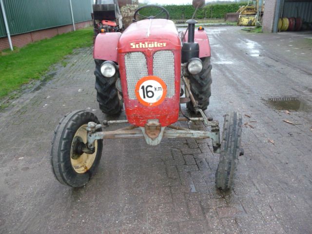 Schlüter as 18