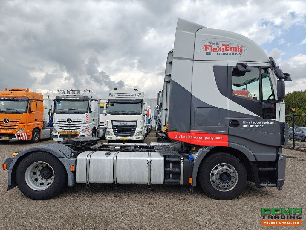 Iveco Stralis 420 Hi-Way 4x2 Euro6A - Dubbele tanks - NL truck
