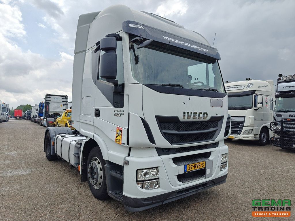 Iveco Stralis 420 Hi-Way 4x2 Euro 6A - Double tanks - Dutch truck - 09/2025 MOT