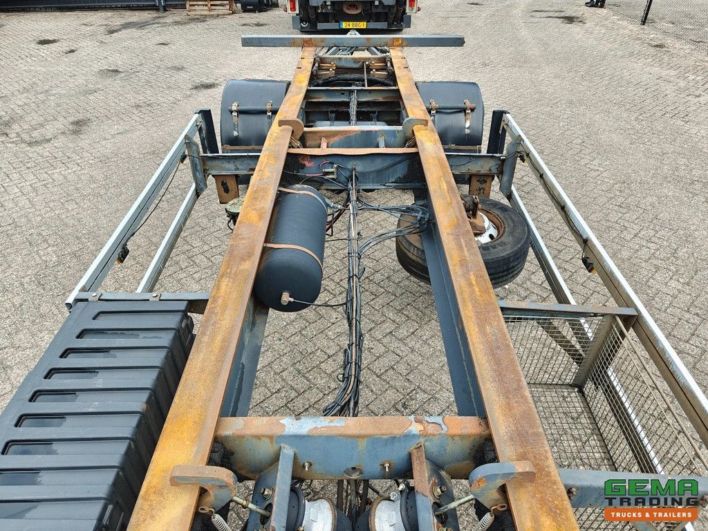 A.J.K. AEEL/10-20/19.5 2-Axle Giant - Container Trailer - Disc Brakes - Air Suspension - Locking System
