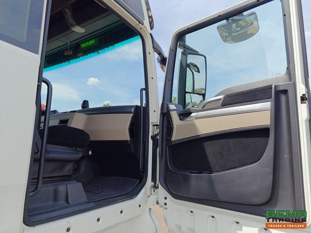 MAN TGX 18.500 4x2 XXL Euro6C - MEGA - Retarder - Lifting Plate - Double Tanks - Navigation - SMARTtachoV2 - 12/2025 MOT