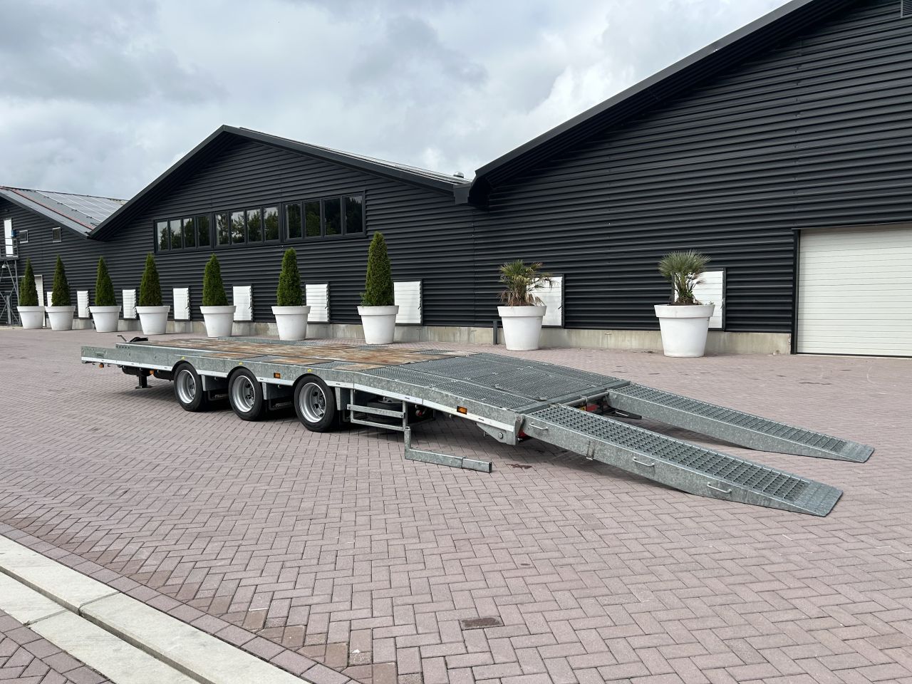 25 ton TRIDEM SEMI-DIEPLADER AANHANGWAGEN WIPKAR VELDHUIZEN