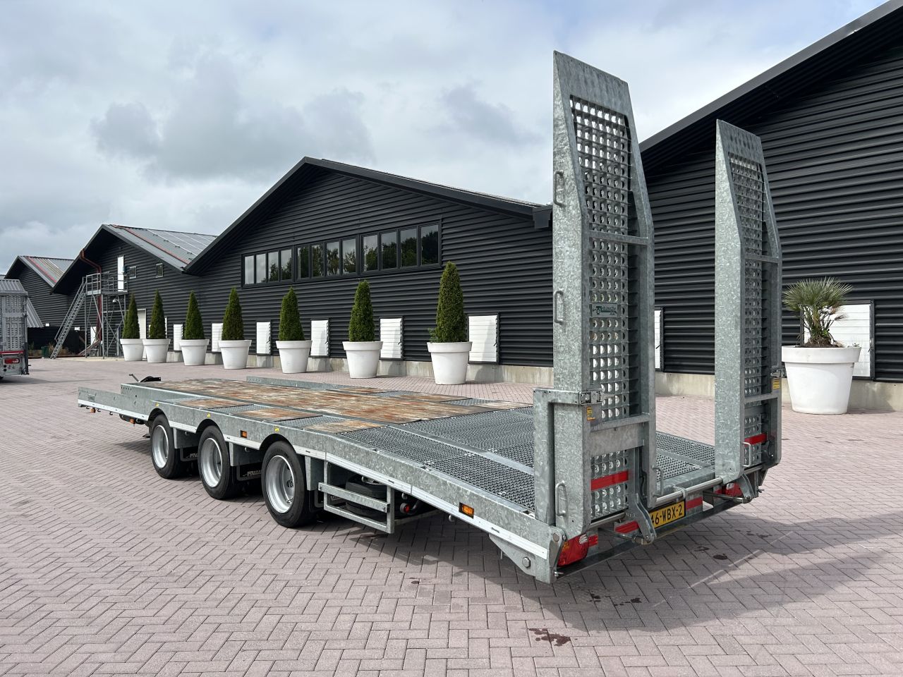 25 ton TRIDEM SEMI-DIEPLADER AANHANGWAGEN WIPKAR VELDHUIZEN
