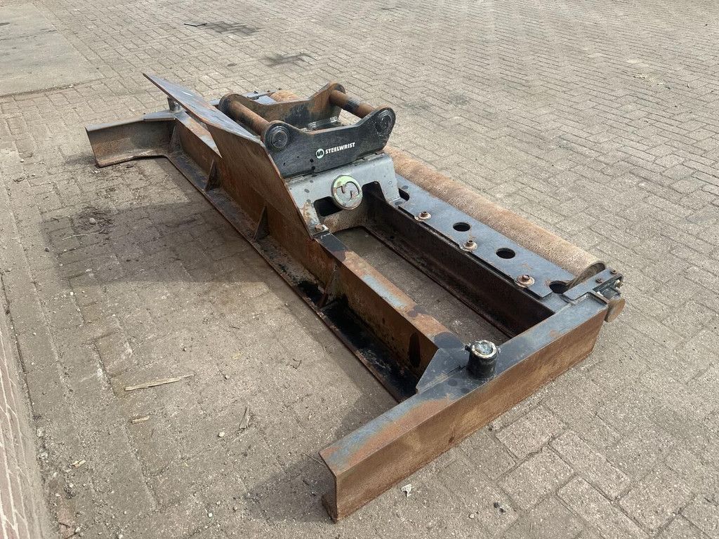 Steelwrist GR2500