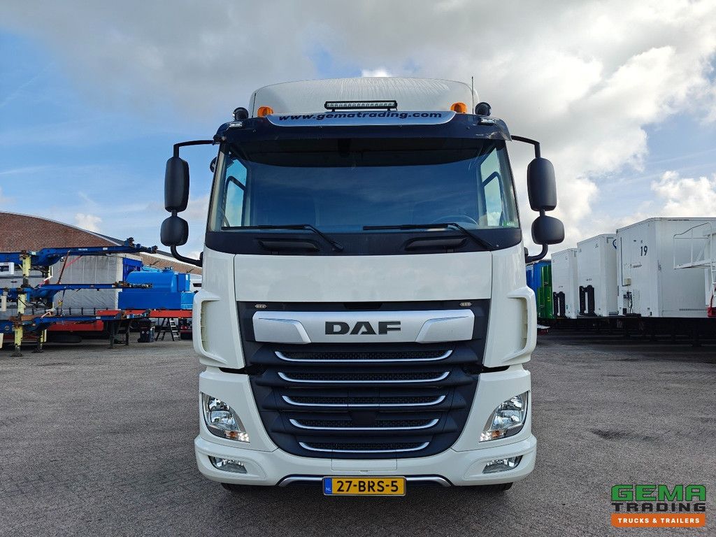 DAF CF 430 FAX 8x2/6 Day Cab Euro6D - Maschinentransporter + 2-Achs-Anhänger - Hydraulische Rampen - Abnehmbarer 10.000L Wassertank - 20.000km! Original
