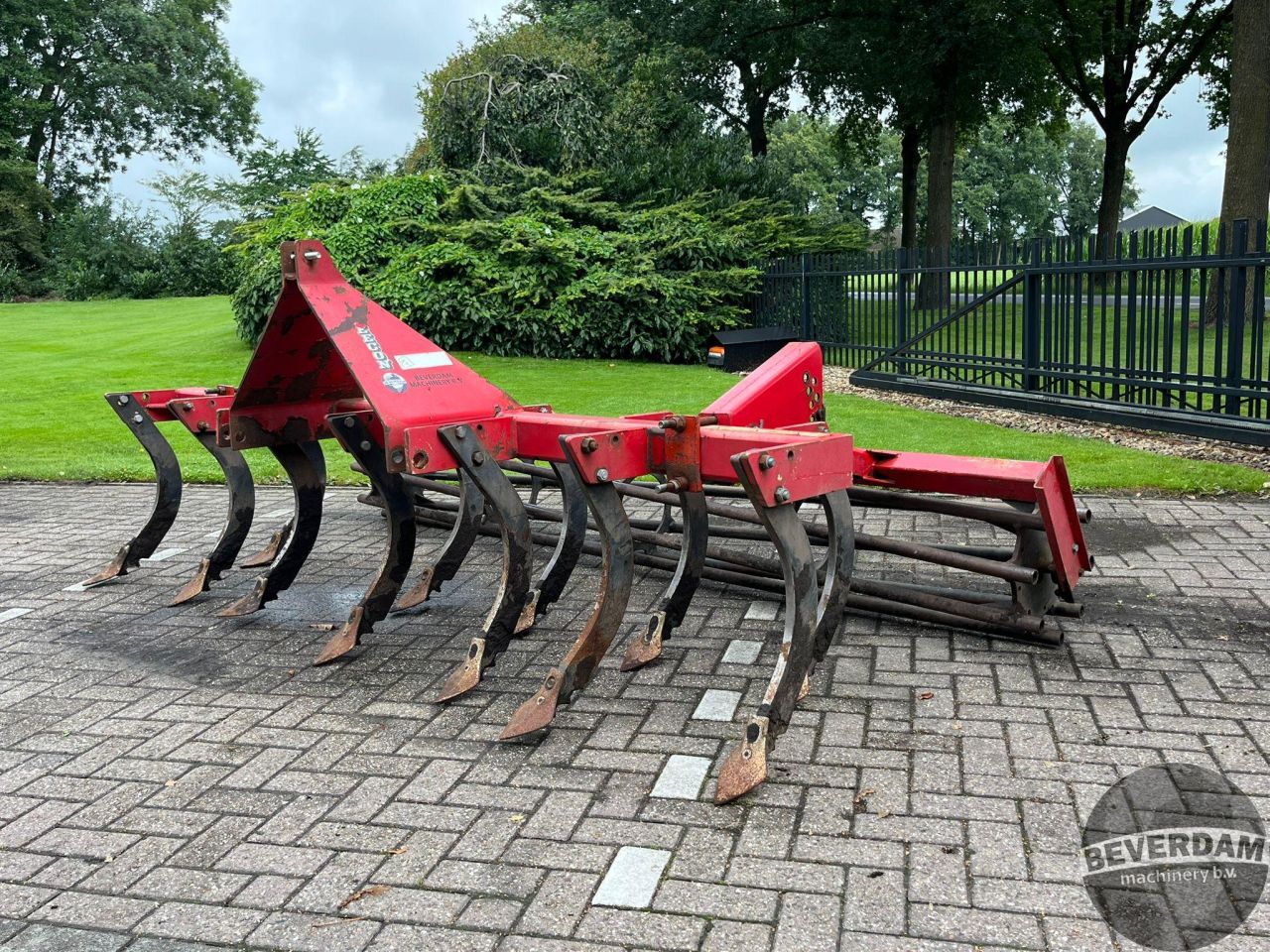 Peecon Cultivator