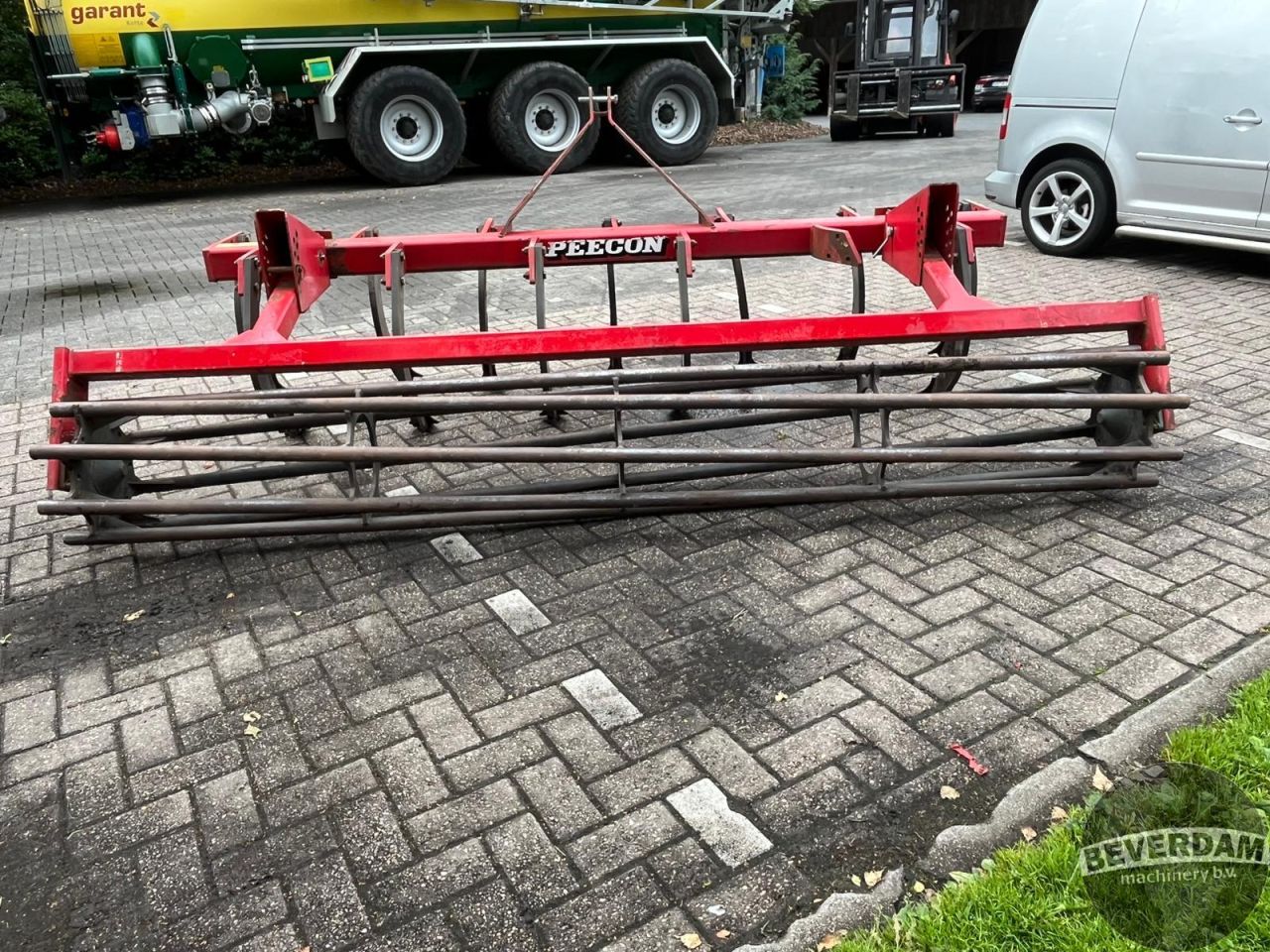 Peecon Cultivator