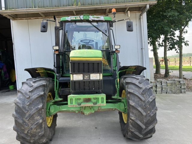 John deere 6800