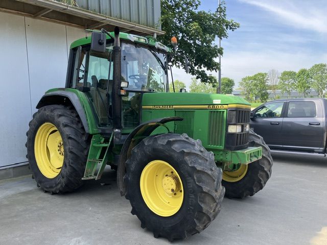John deere 6800