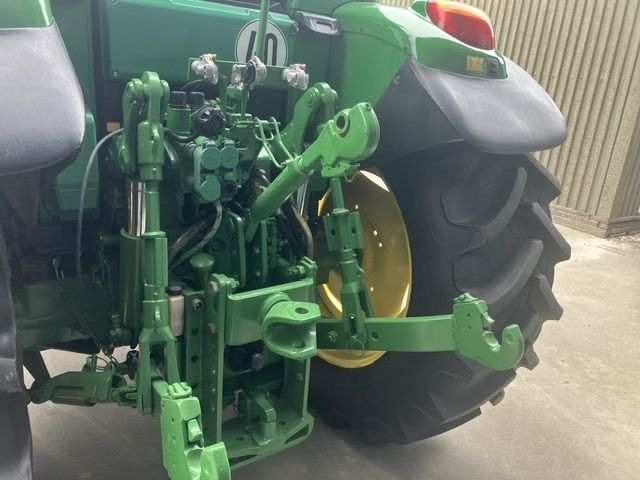 John deere 6320