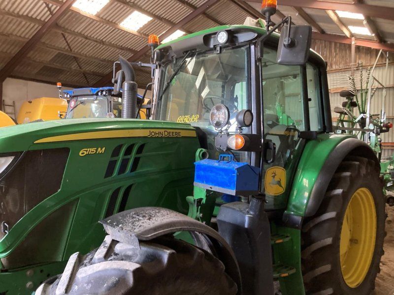 John Deere 6115M
