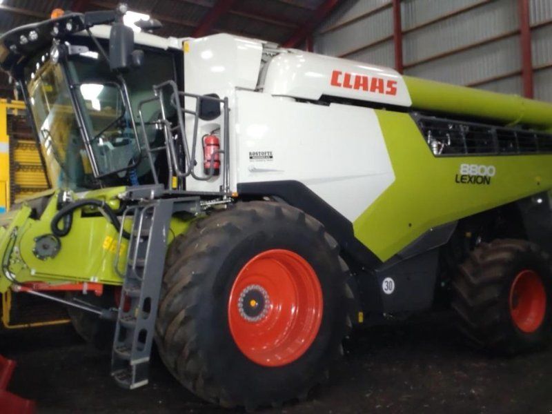 Claas LION 8800