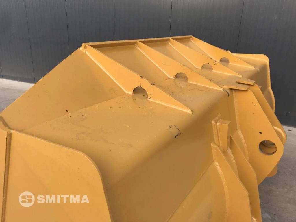 CAT 950M
