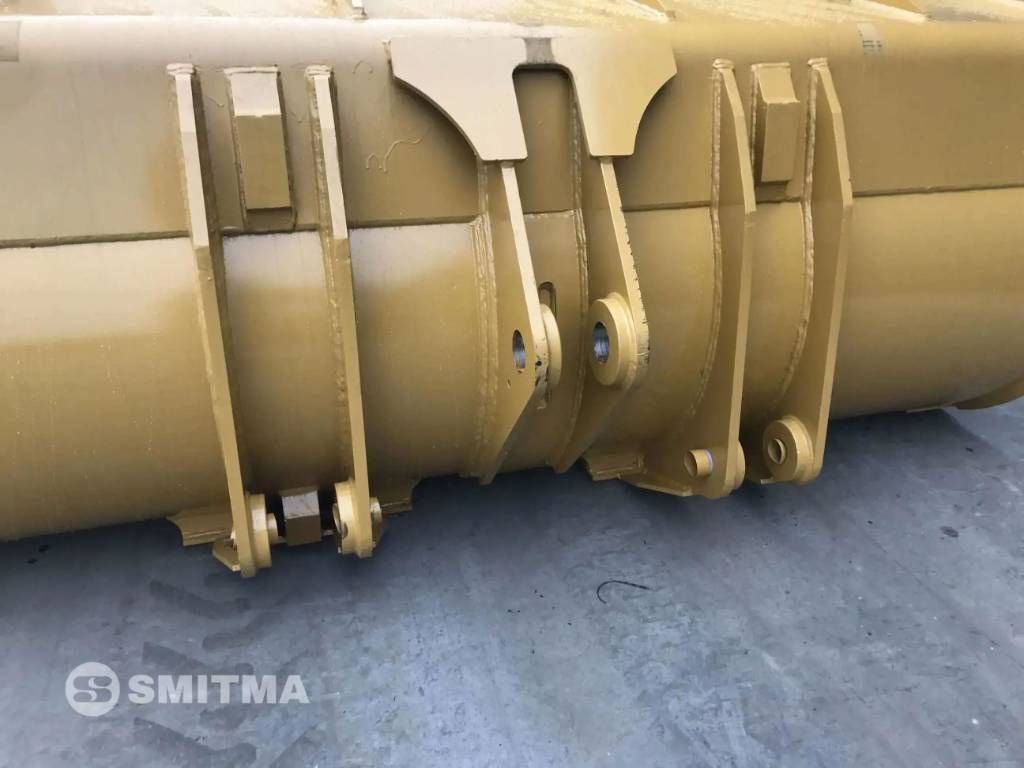 CAT 966G