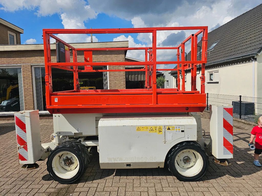 JLG Genie gs2668 ruwterein hoogwerker