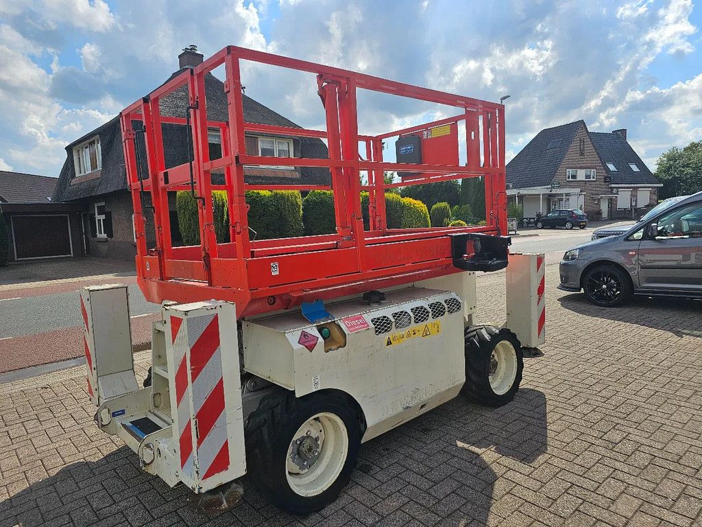 JLG Genie gs2668 ruwterein hoogwerker