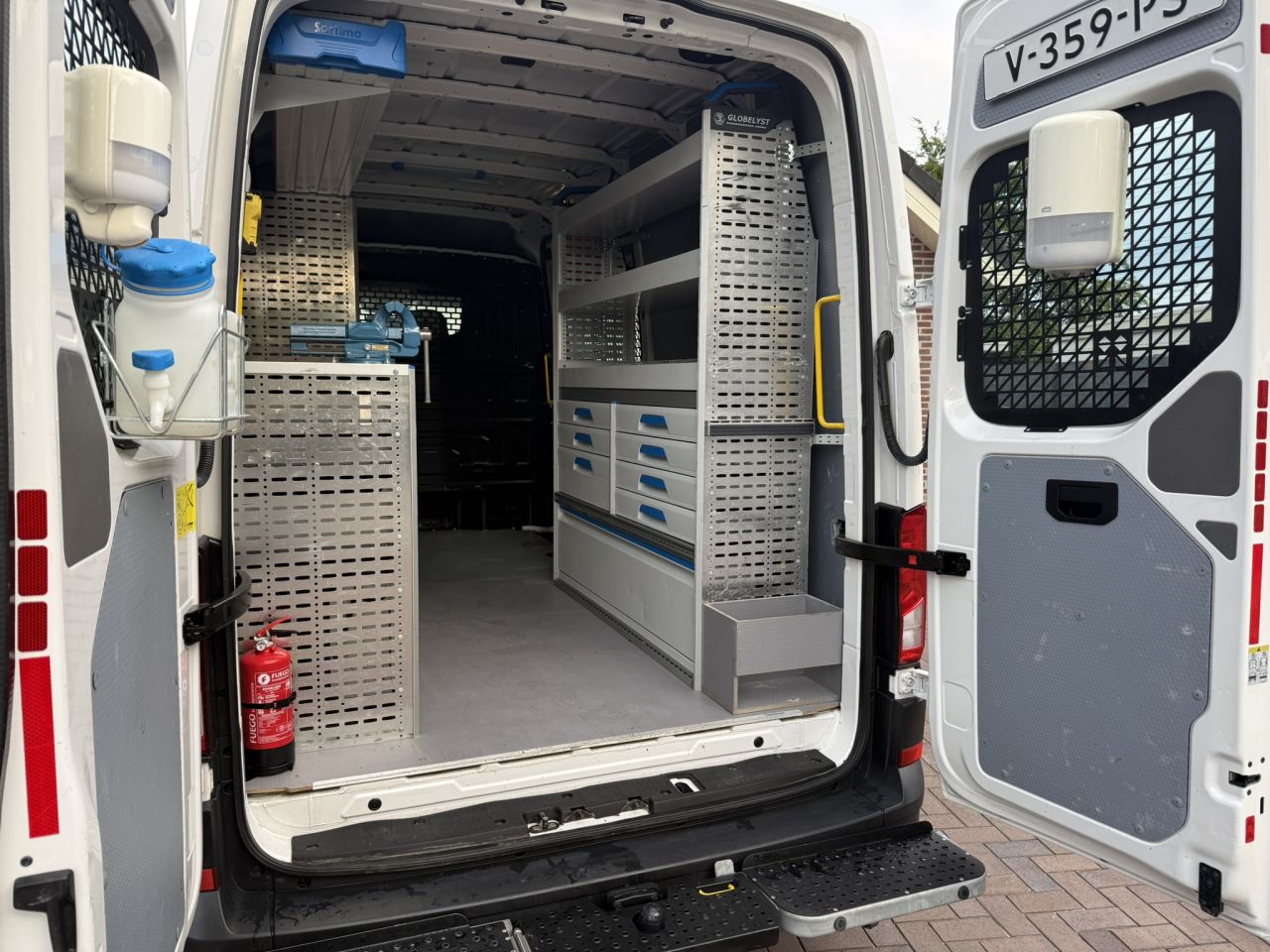 Volkswagen Crafter sortim serviceauto Victron 3000 watt trekhaak