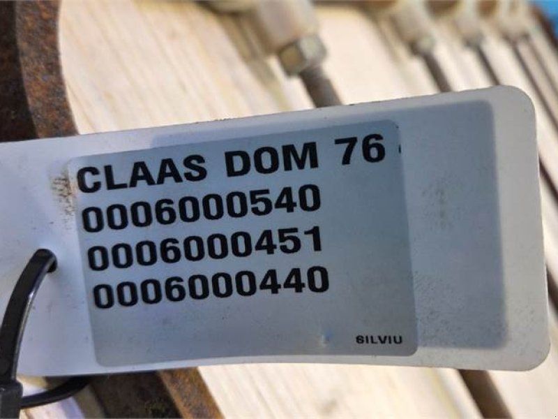 Claas Dominator 76