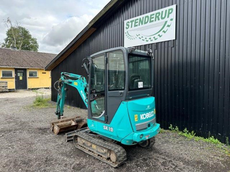 Kobelco SK19