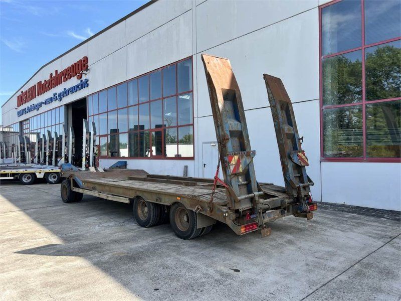 Müller Mitteltal T3 3 Achs Tieflader mit ABS