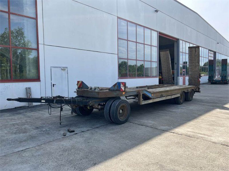 Müller Mitteltal T3 3 Achs Tieflader mit ABS