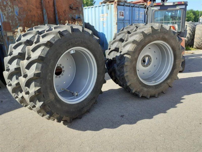 Petlas 420/85R34 Starmaxx TR110