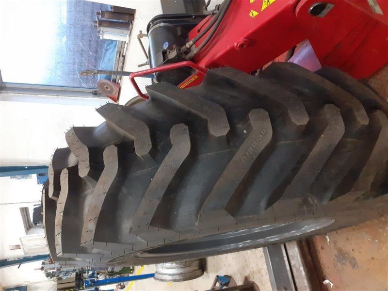 Michelin 420/80x30 Power CL