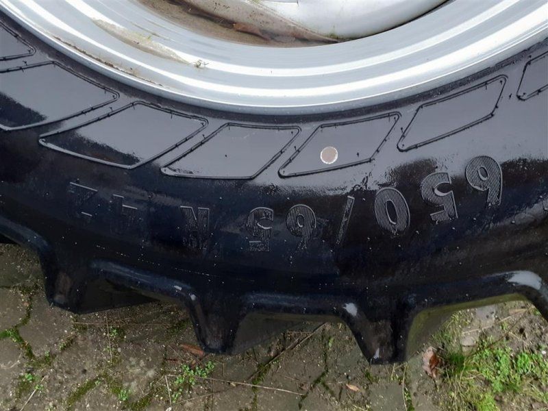 Mitas 650/65R42
