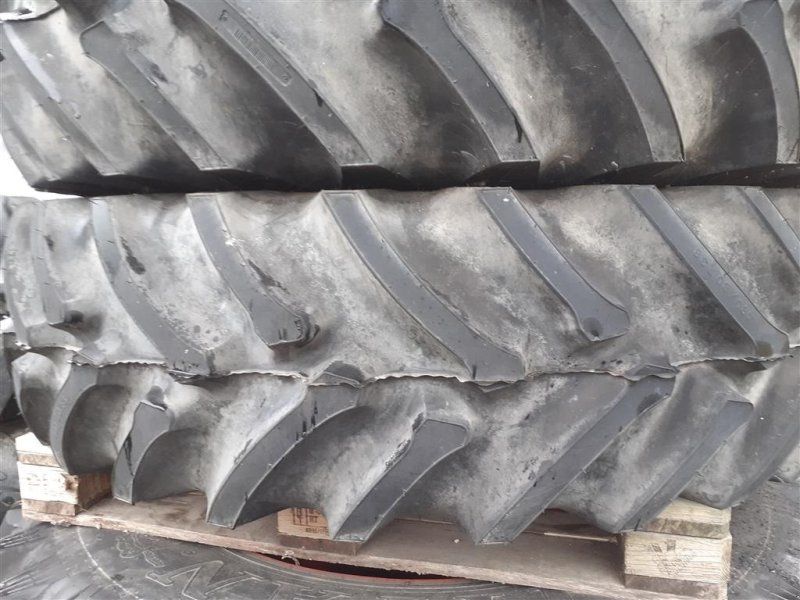 Titan 480/80R38 Hi Track Lug (460/85R38)