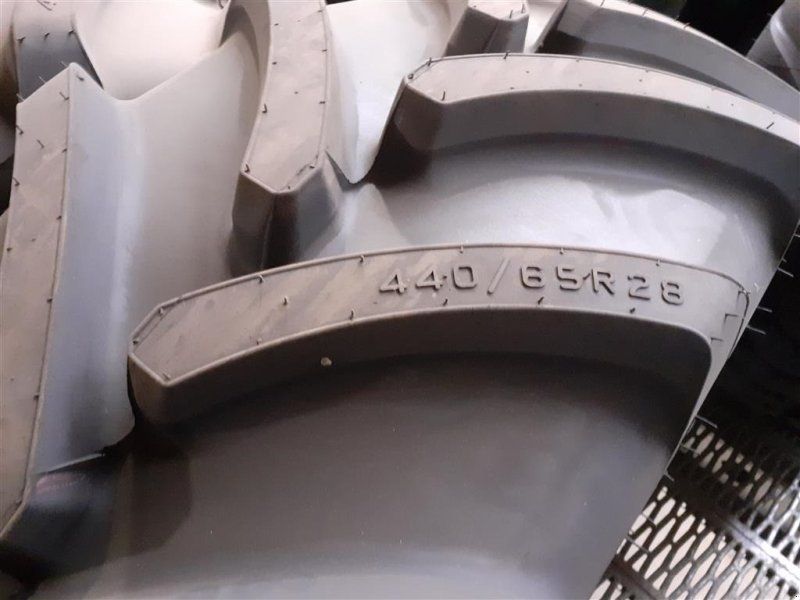 Firestone 440/65R28 Maxi Traction 65