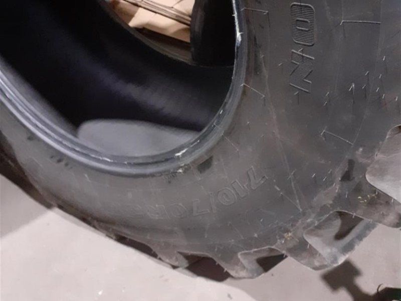 Firestone 710/70R38