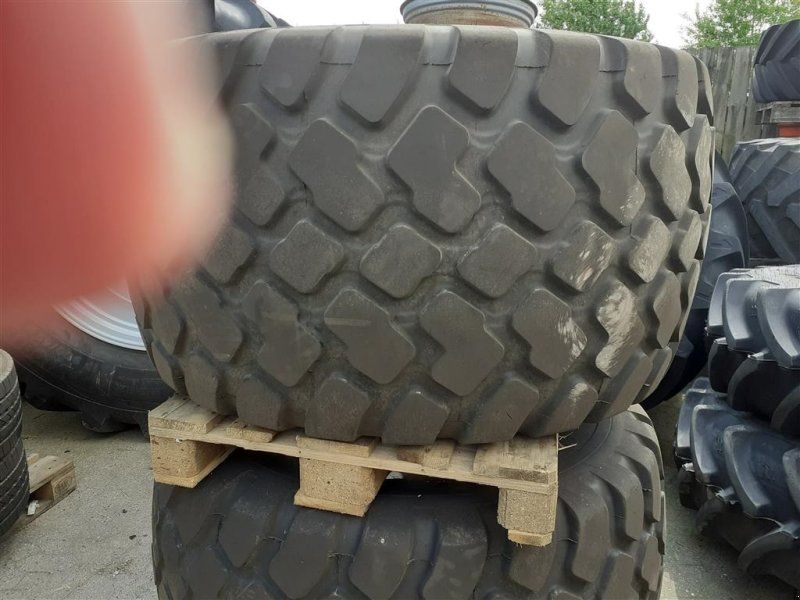 Alliance 800/60R32