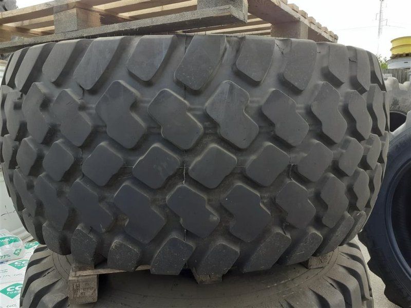 Alliance 800/60R32
