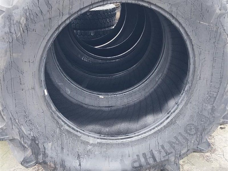 Taurus 710/70R38 Point HP