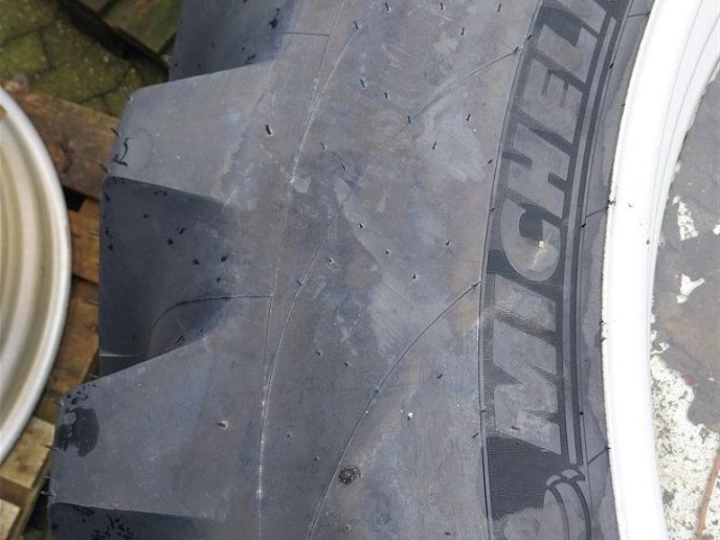 Michelin 380/90 R50