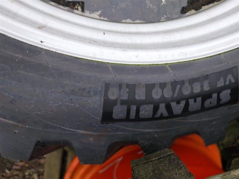 Michelin 380/90 R50