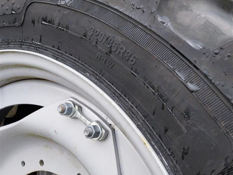 Alliance 320/85R36