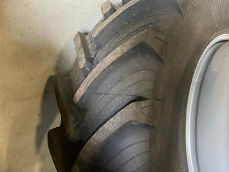580/70R38