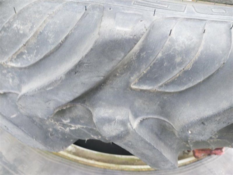 Taurus 9.5 R48  9.5 R 48 230/95R48 (9,5R48)
