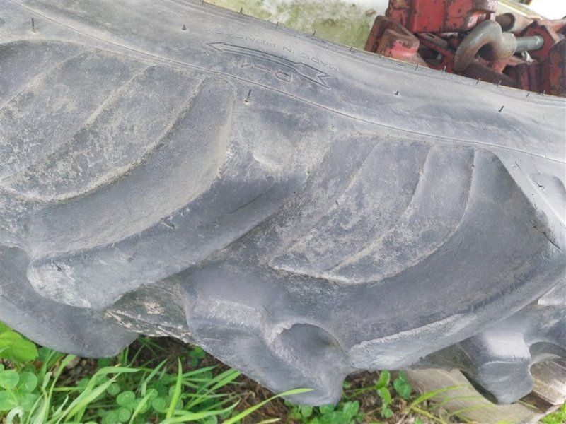 Taurus 9.5 R48  9.5 R 48 230/95R48 (9,5R48)
