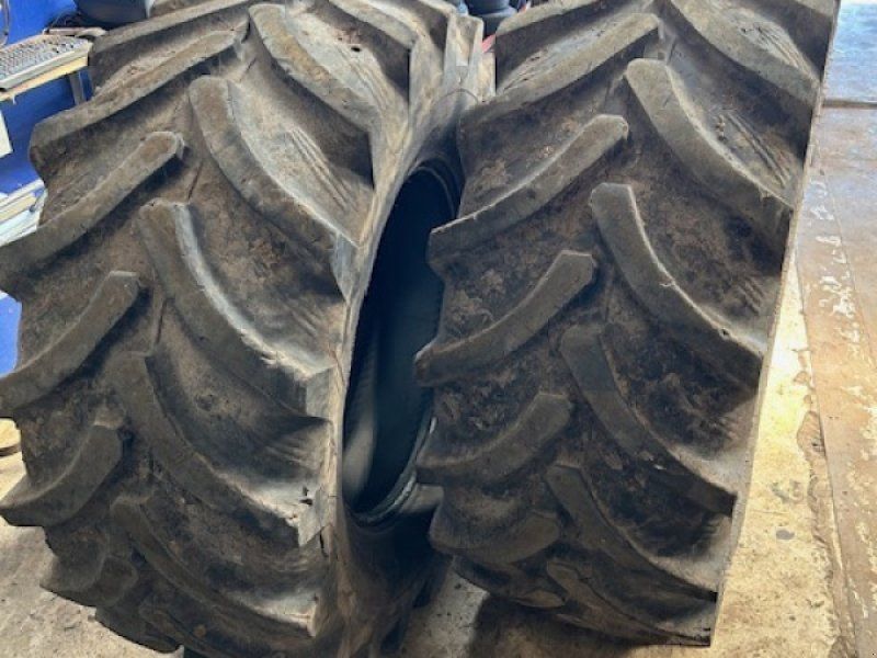 540/65R28