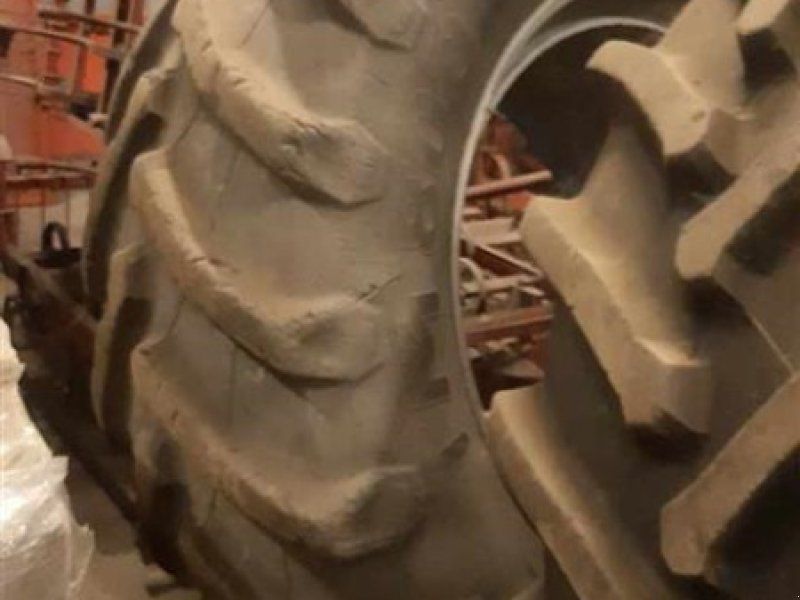 AP 650/65R42