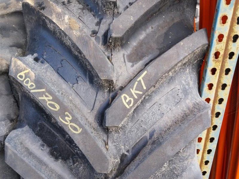 BKT 600/70 R30 VF600/70R30