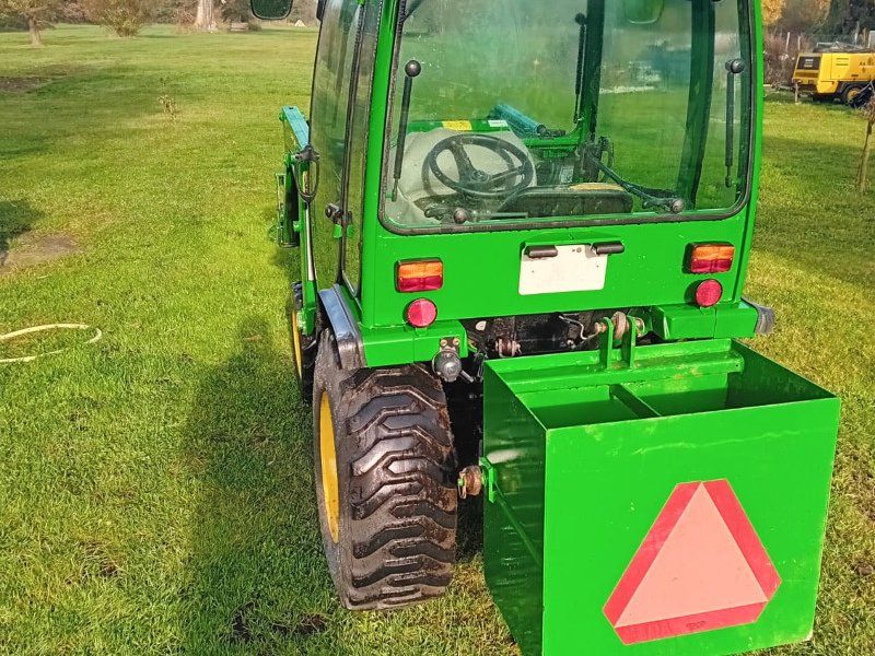John Deere 4110