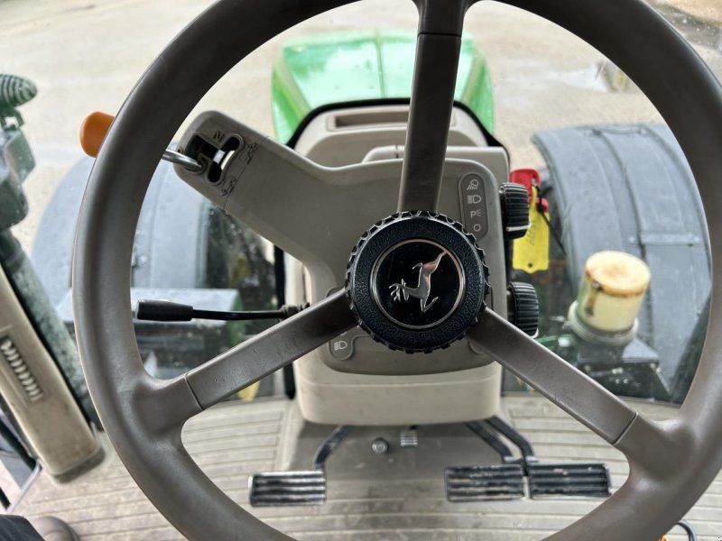 John Deere 7310R