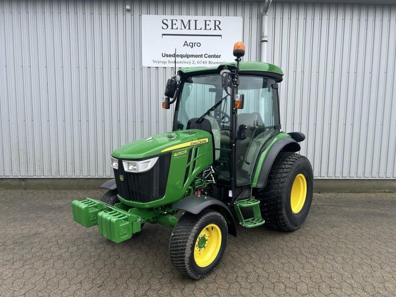 John Deere 4052R