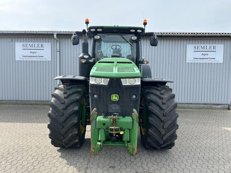John Deere 8320R