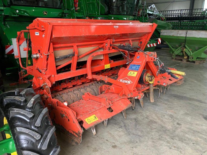 Kuhn Intra/HRB302D